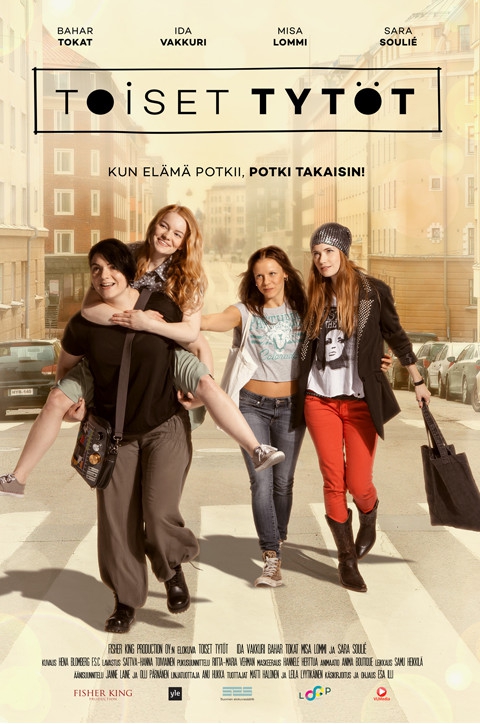  Outras Garotas (2015) Poster 