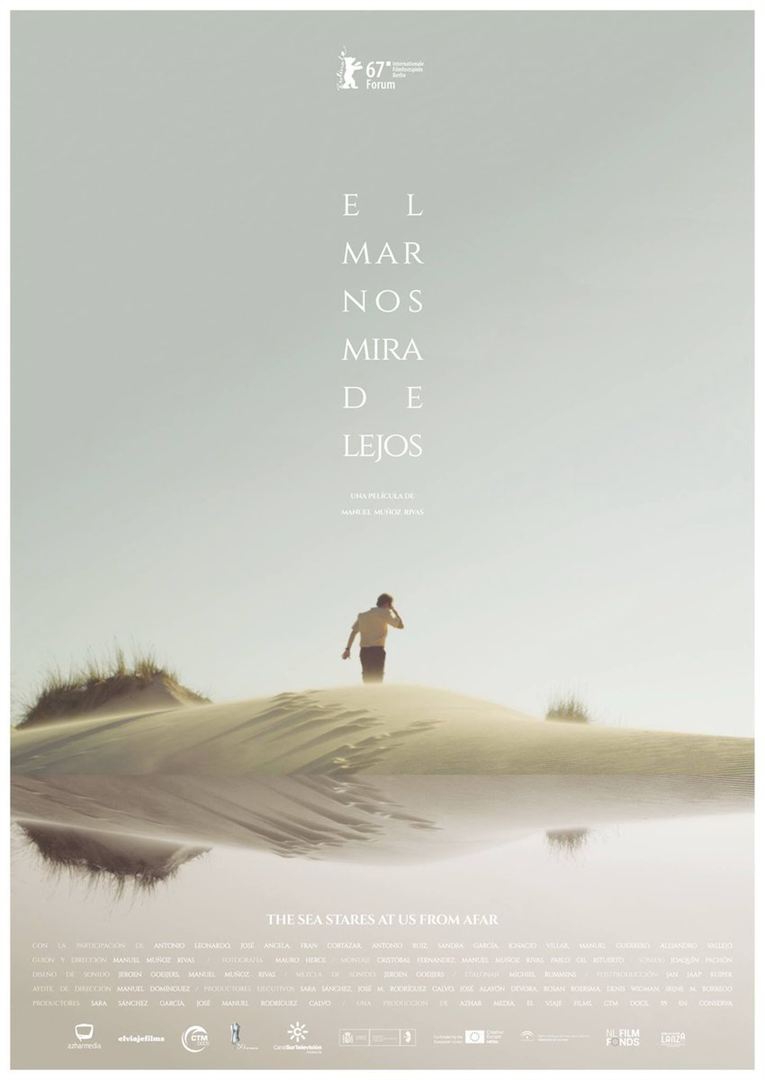 El mar nos mira de lejos (2017) Poster 
